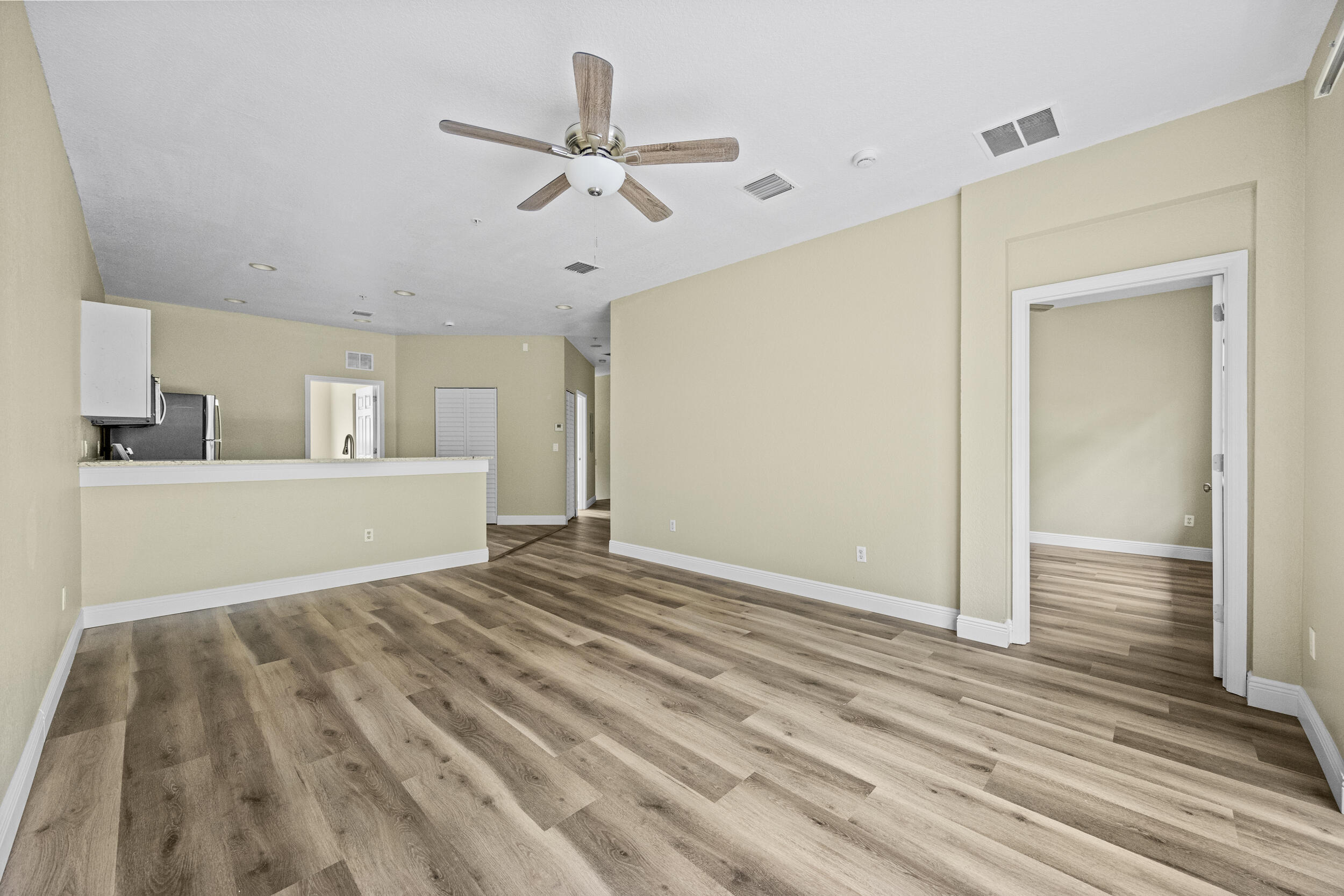 MARSH HARBOUR 52 CONDO - Residential