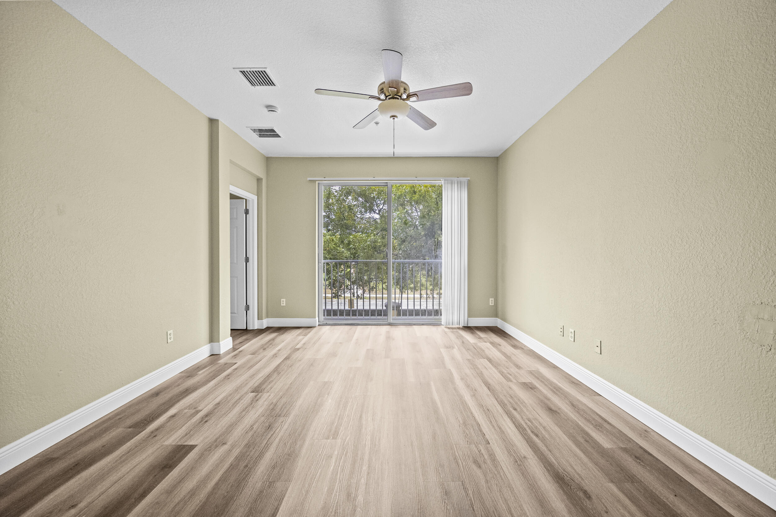 MARSH HARBOUR 52 CONDO - Residential