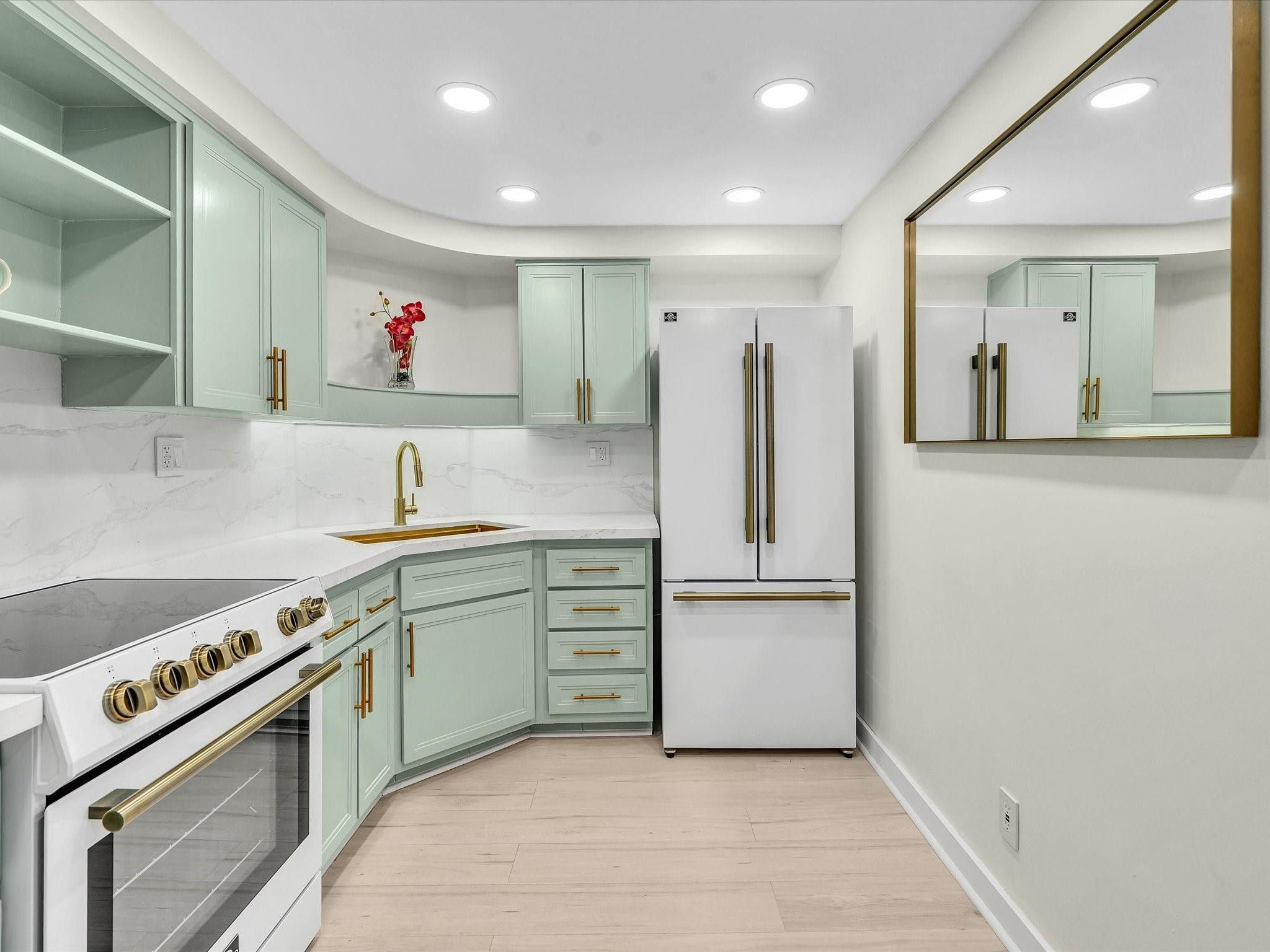 Coral Ridge Towers East - Residential