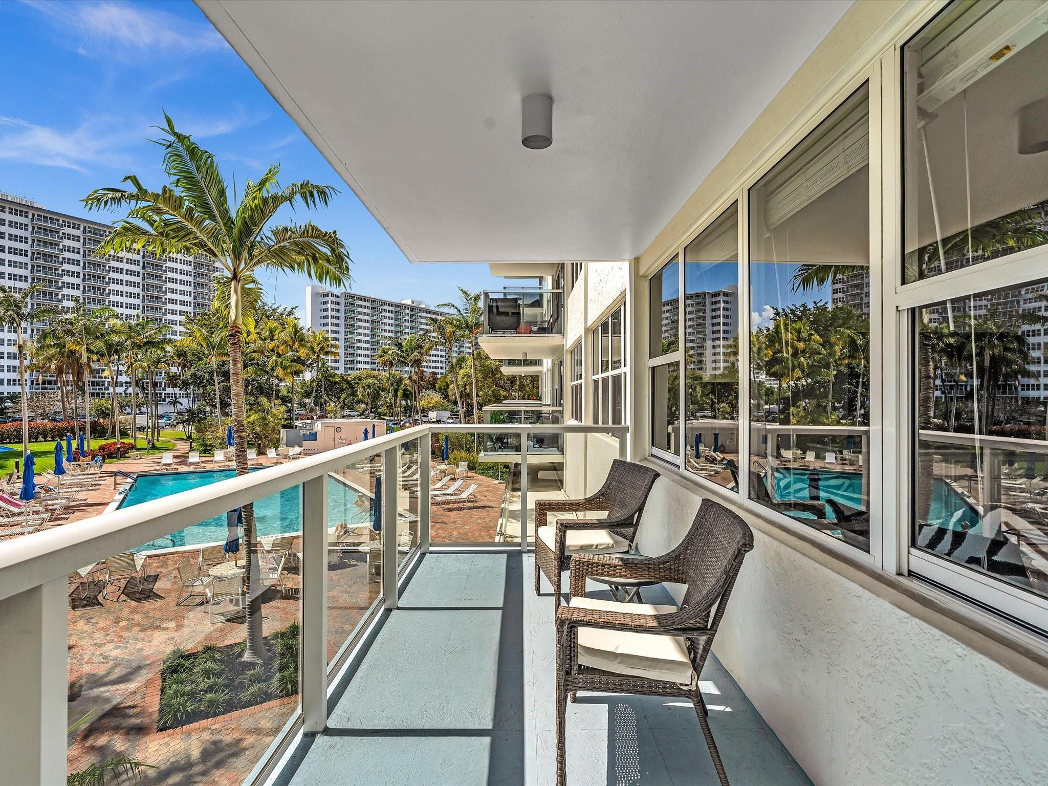 Coral Ridge Towers East - Residential