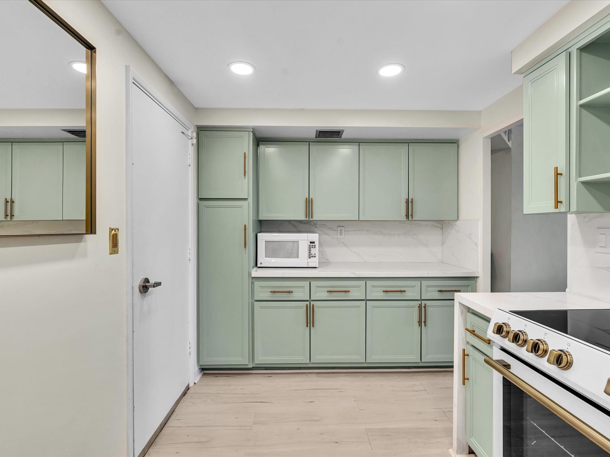 Coral Ridge Towers East - Residential