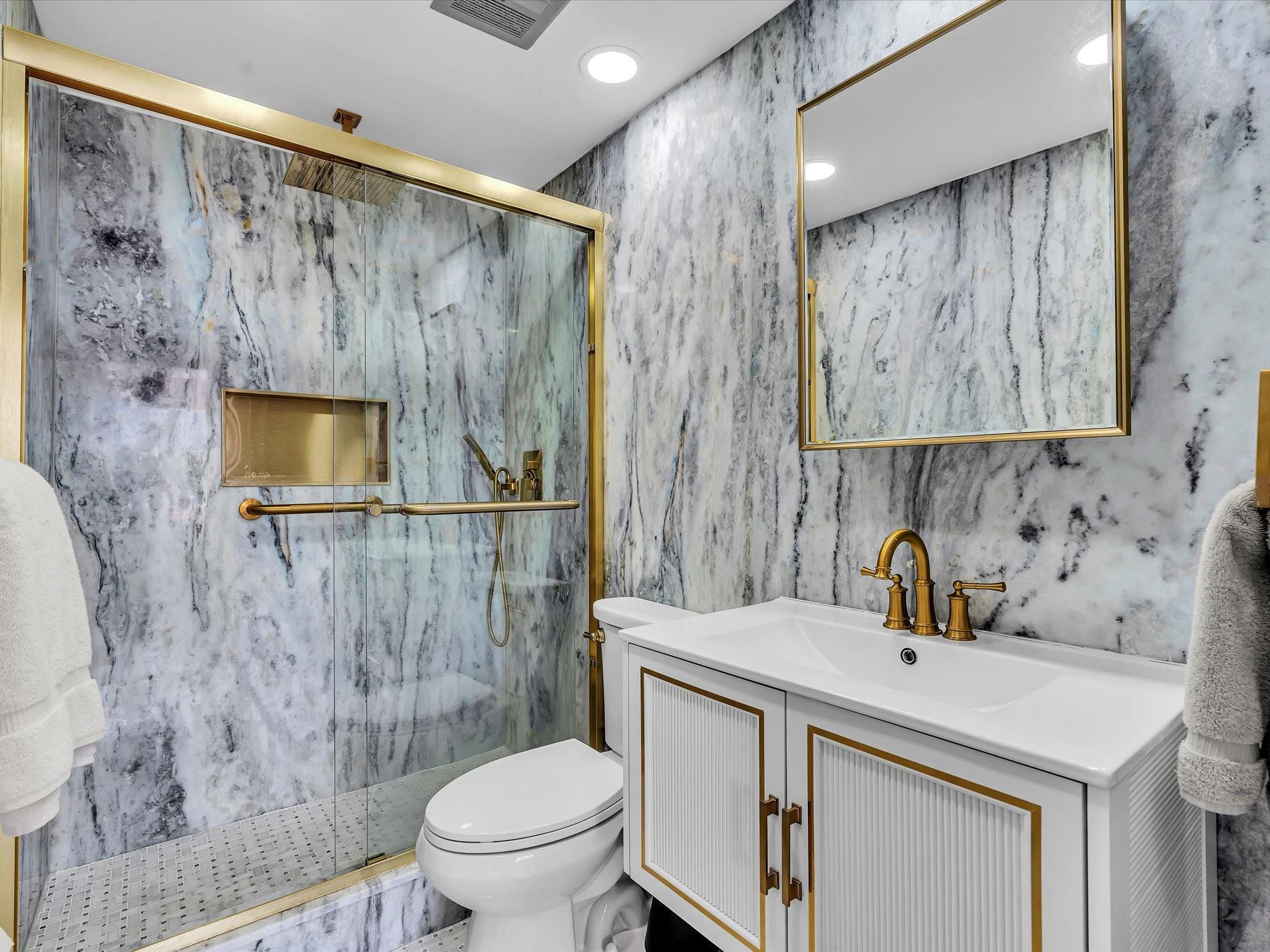 Coral Ridge Towers East - Residential