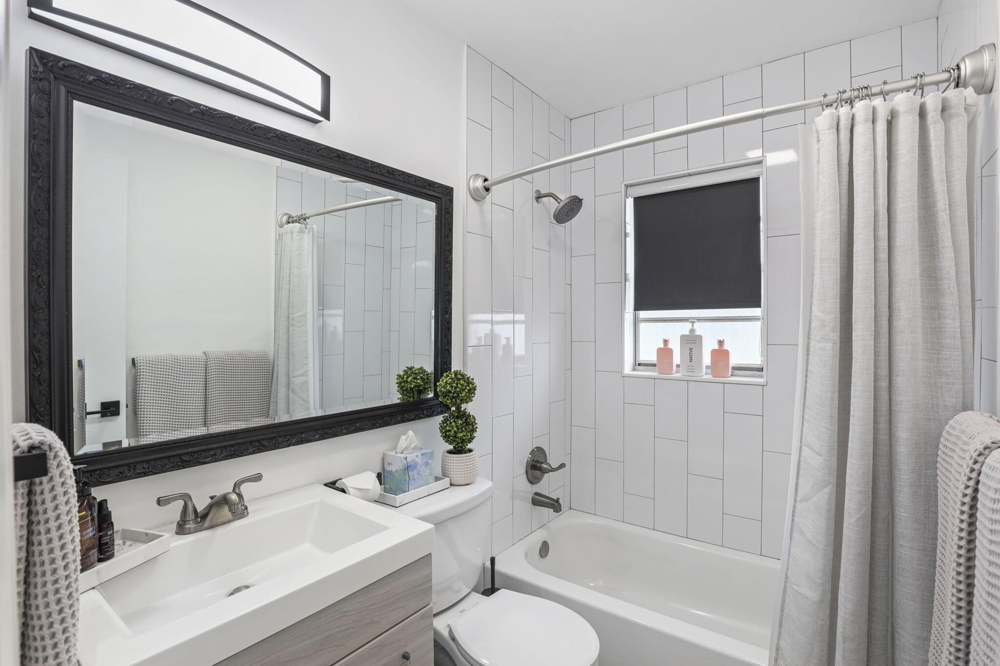 PORT SALERNO VILLAGE PHAS - Residential