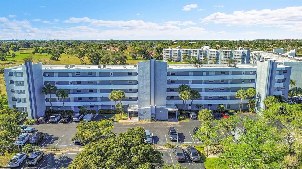 Photo of 6661 NW 2nd Avenue #304, Boca Raton, FL 33487 (MLS # F10542913)