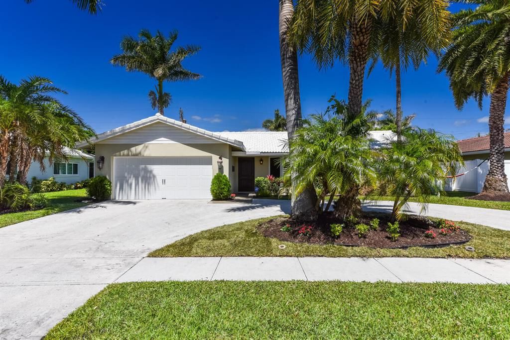 Photo of 1161 SW 12th Street, Boca Raton, FL 33486 (MLS # R10699158)
