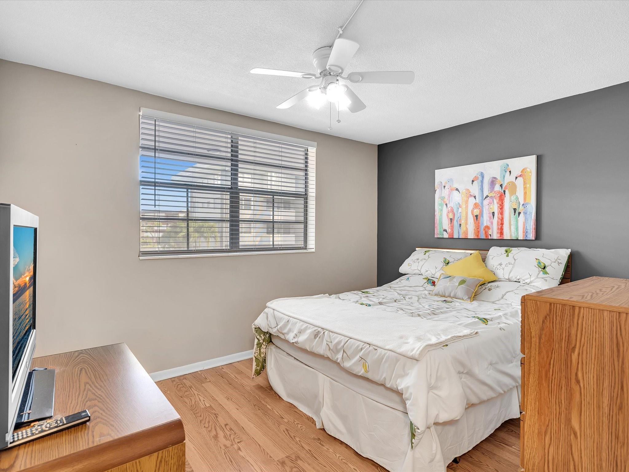 Lauderdale Oaks - Residential