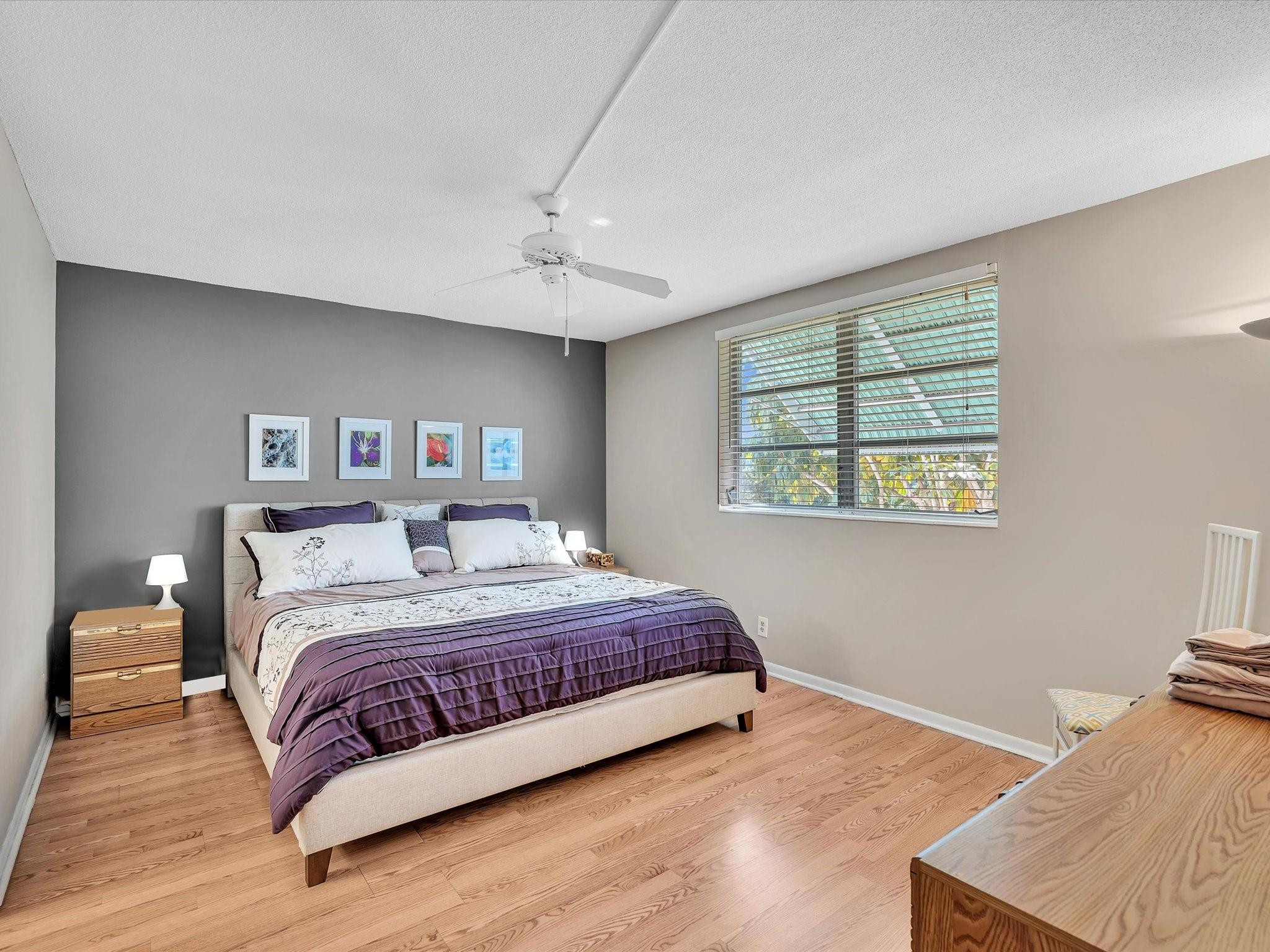 Lauderdale Oaks - Residential