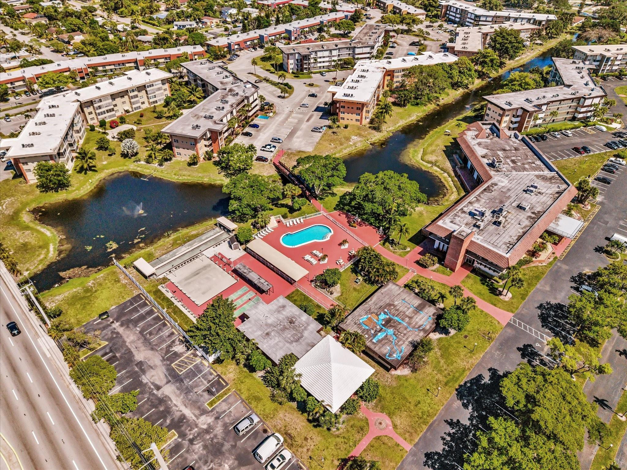 Lauderdale Oaks - Residential