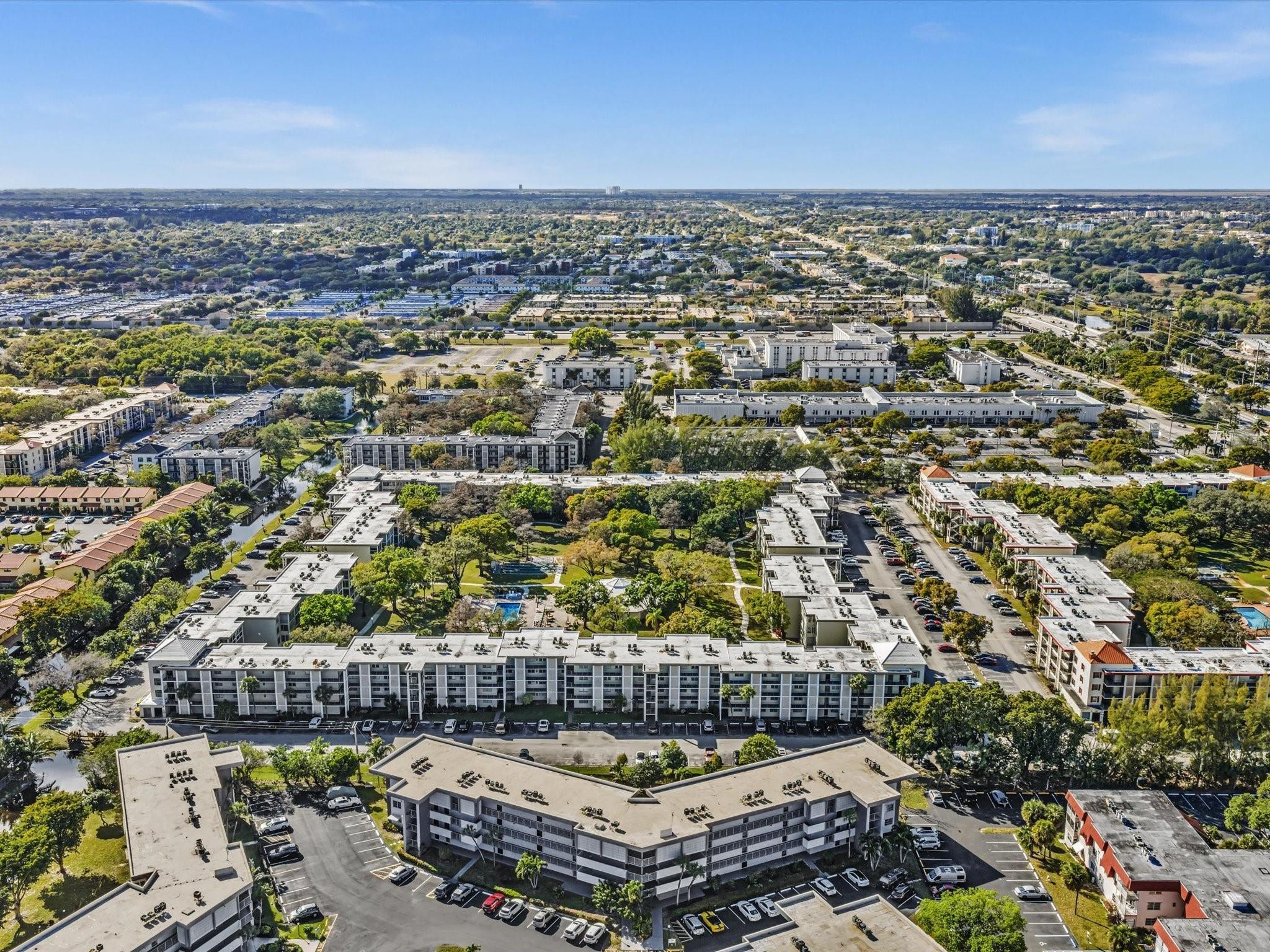 Lauderdale Oaks - Residential