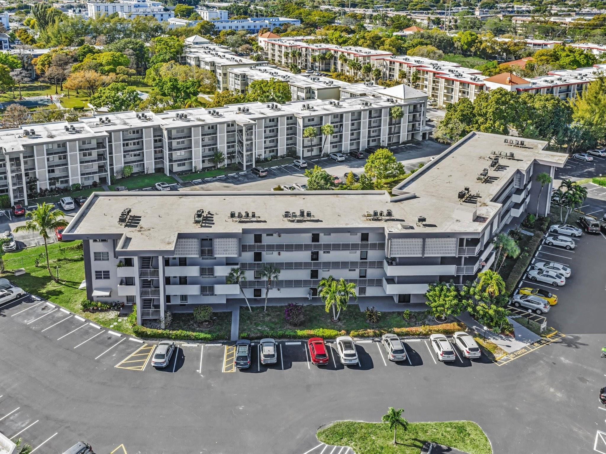 Lauderdale Oaks - Residential