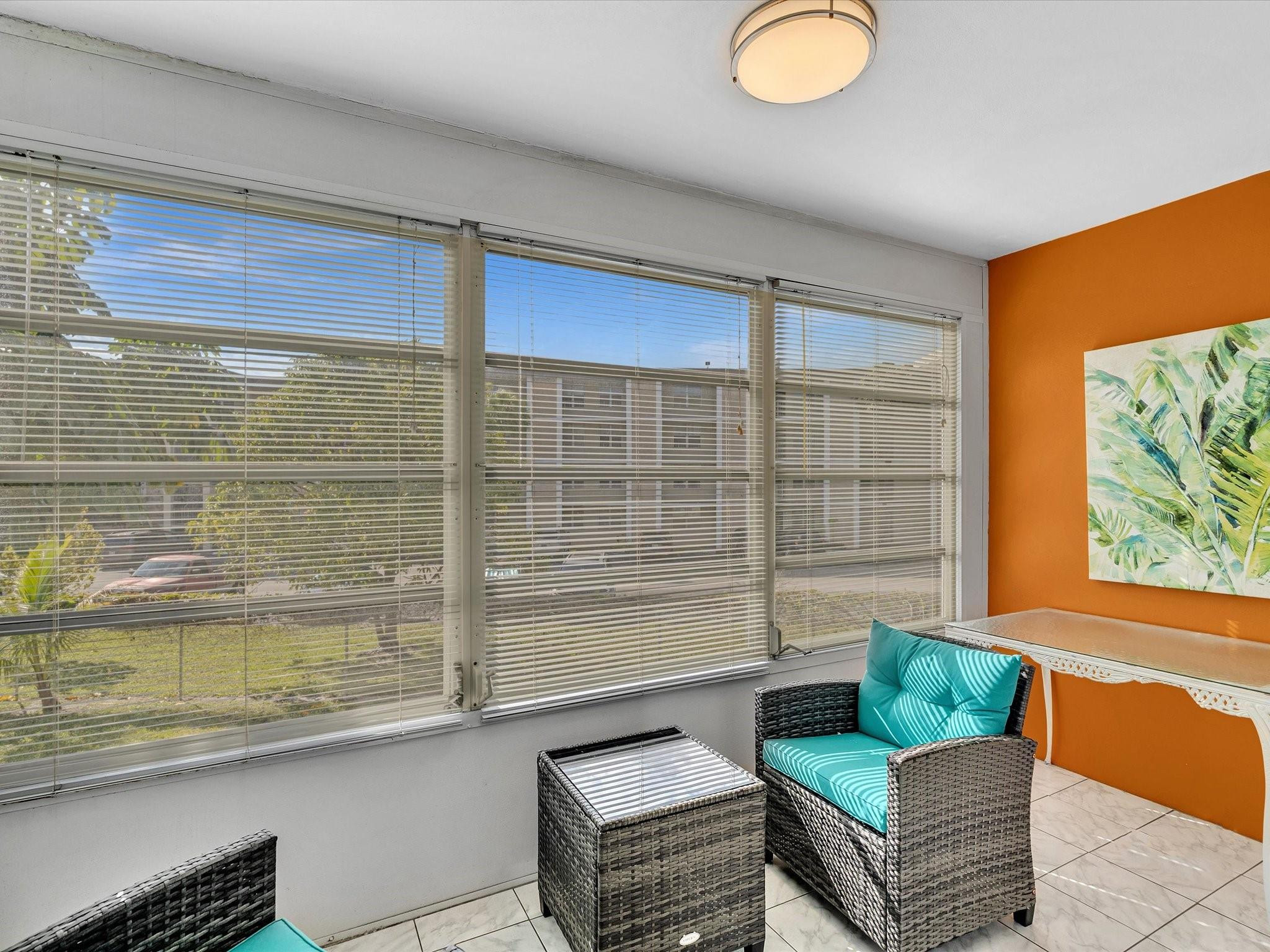 Lauderdale Oaks - Residential