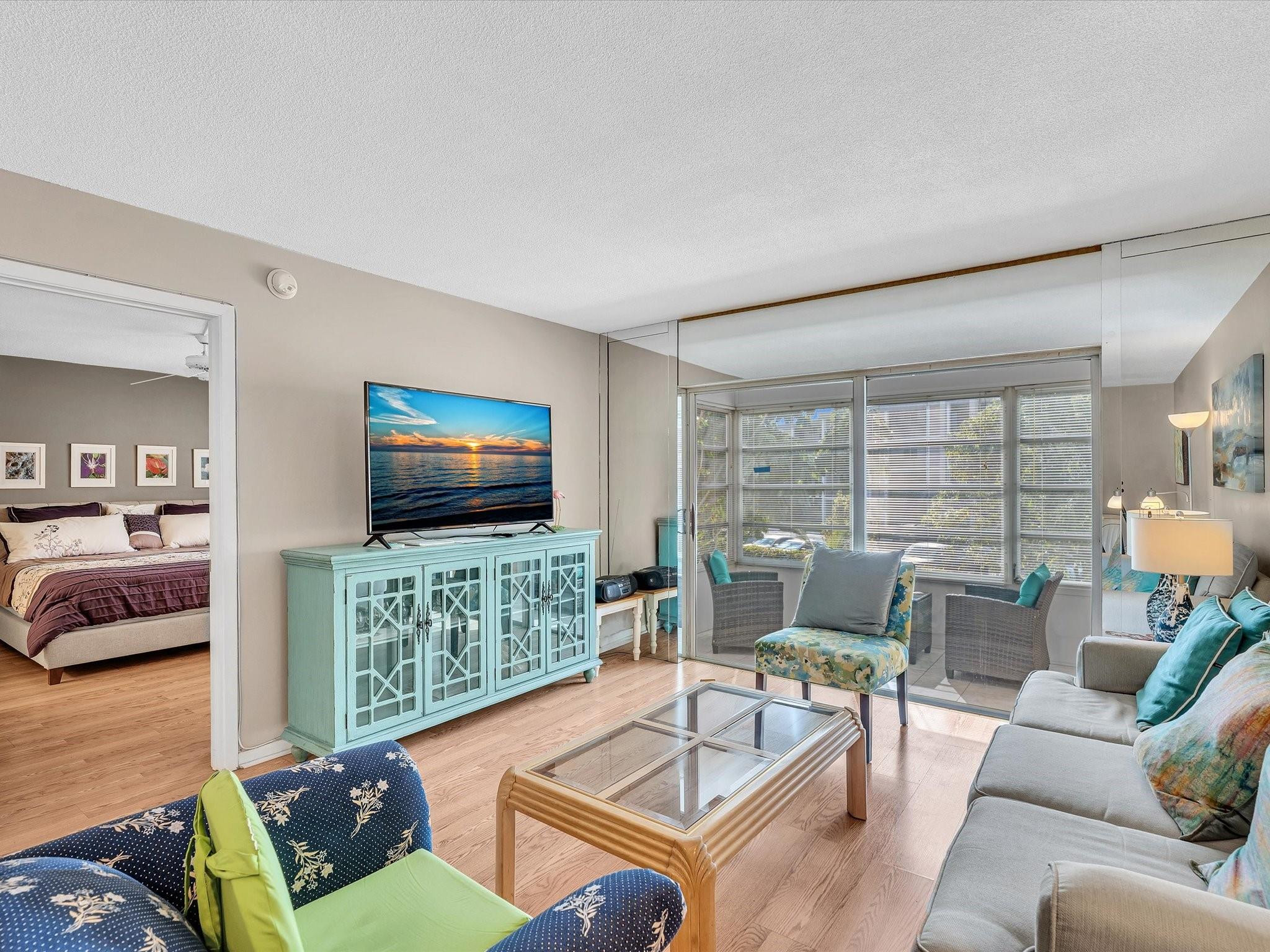 Lauderdale Oaks - Residential