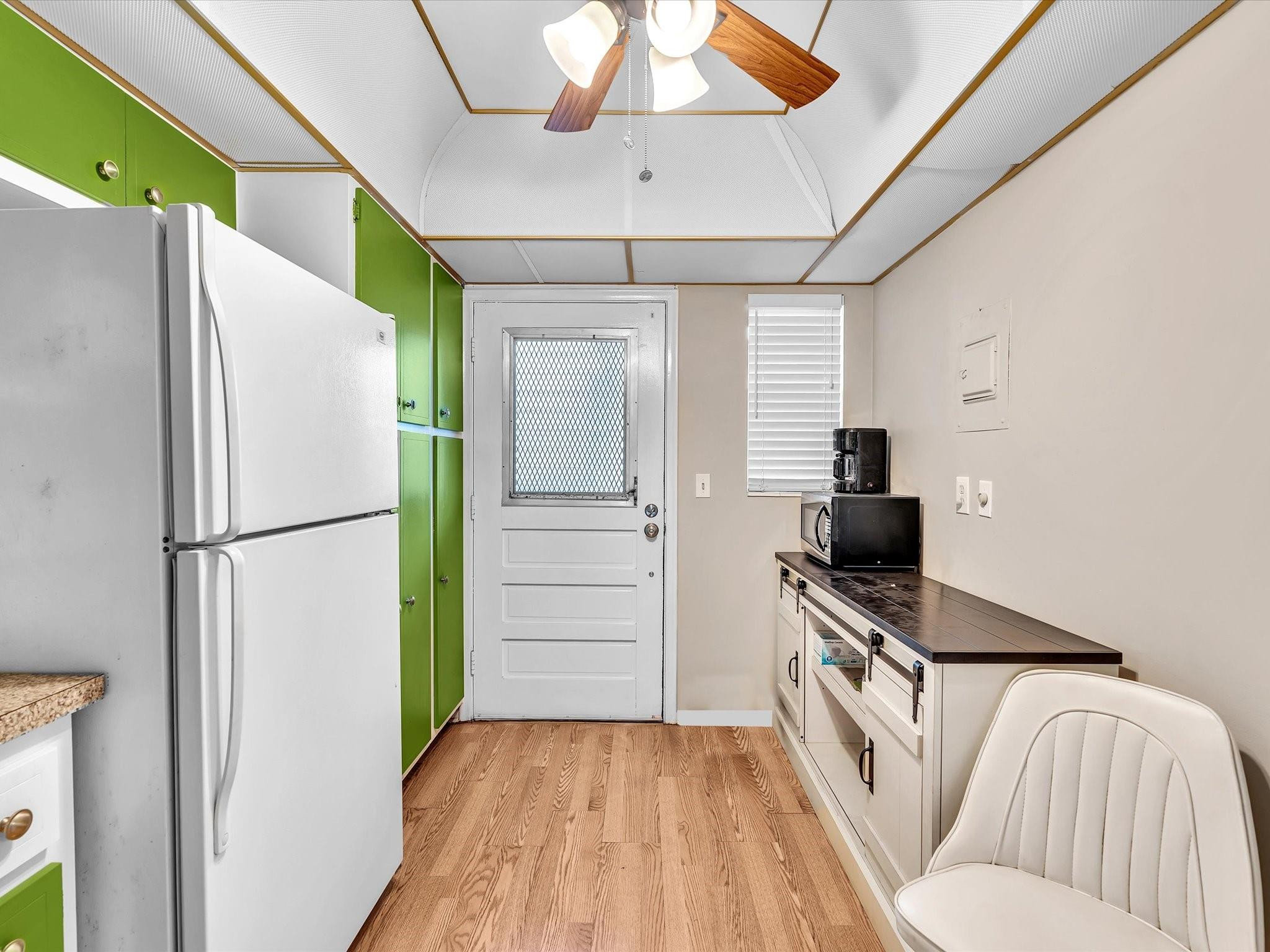 Lauderdale Oaks - Residential