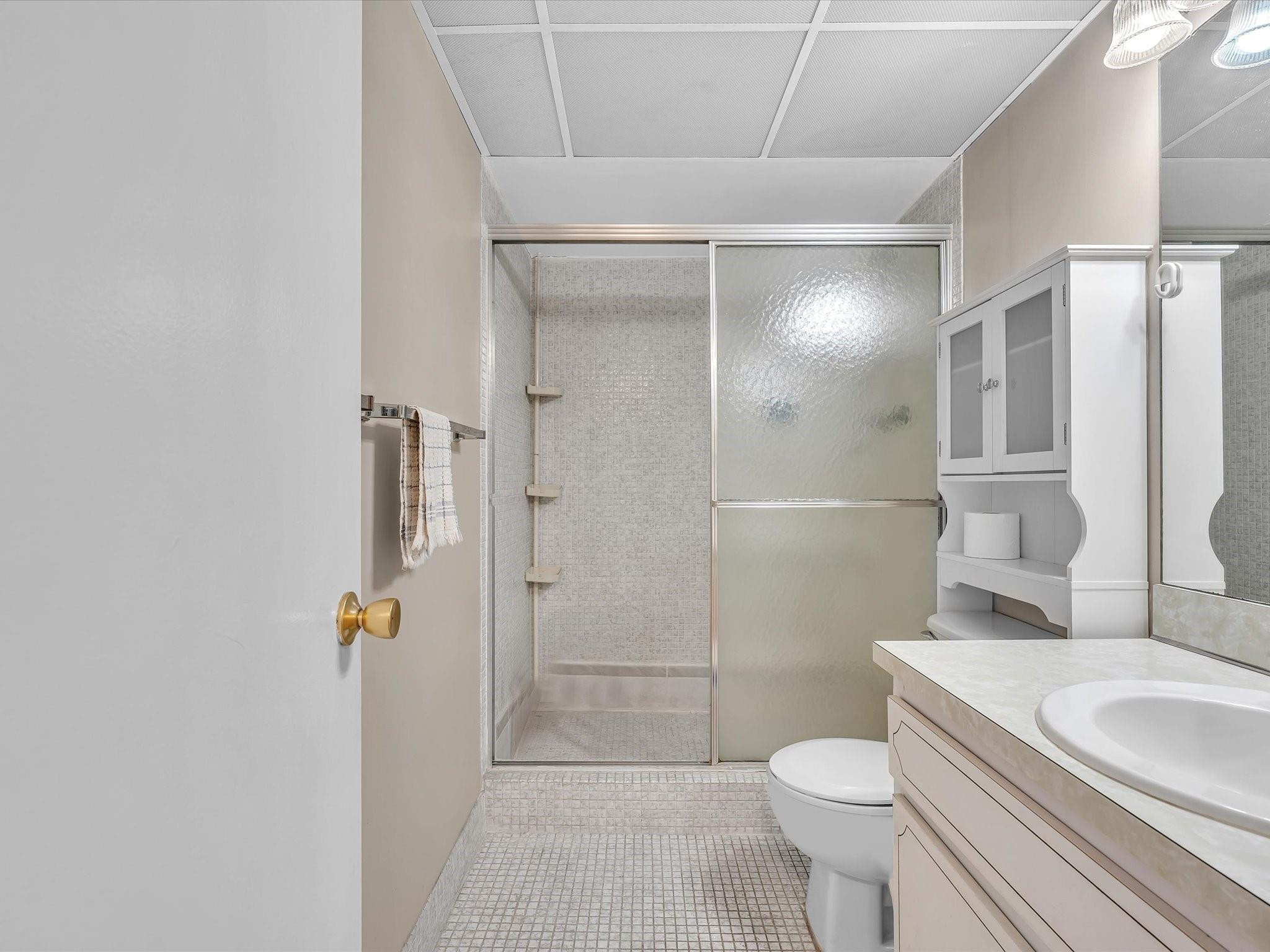 Lauderdale Oaks - Residential