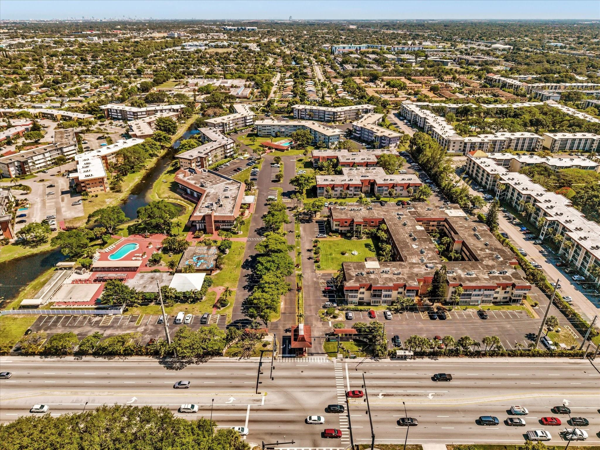 Lauderdale Oaks - Residential