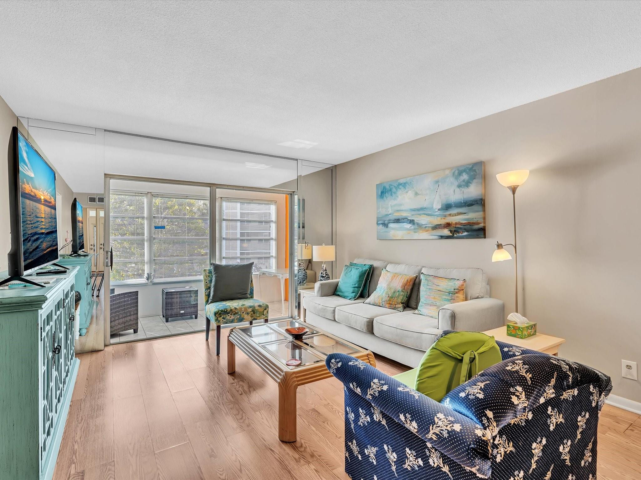 Lauderdale Oaks - Residential