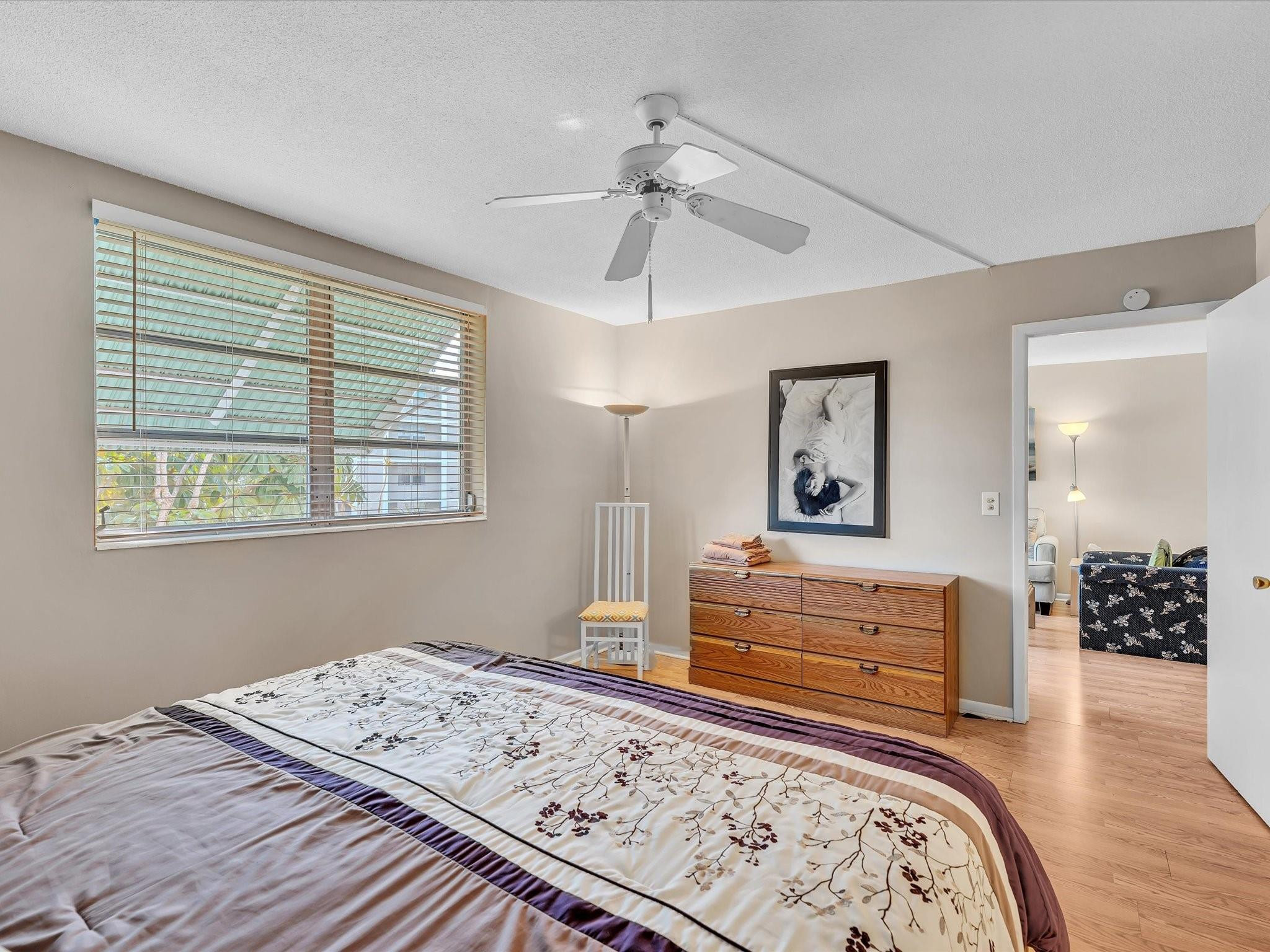 Lauderdale Oaks - Residential