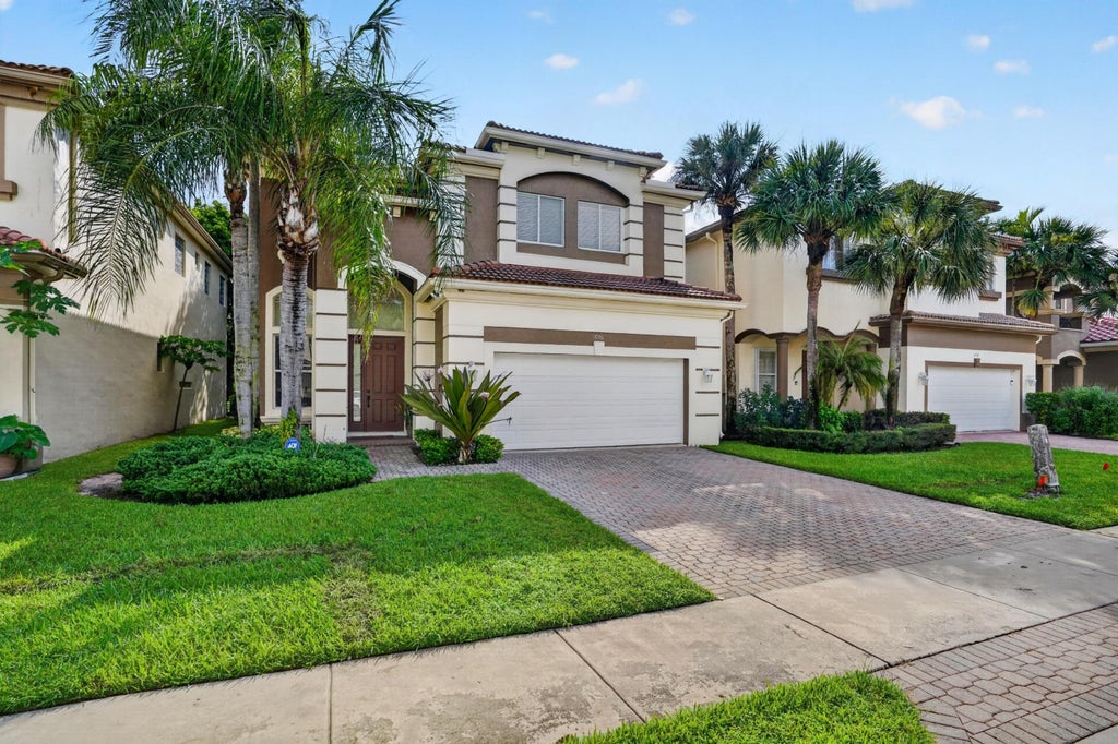Photo of 1036 Grove Park Circle, Boynton Beach, FL 33436 (MLS # B26086874)