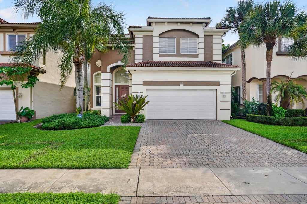 Photo of 1036 Grove Park Circle, Boynton Beach, FL 33436 (MLS # B26086874)
