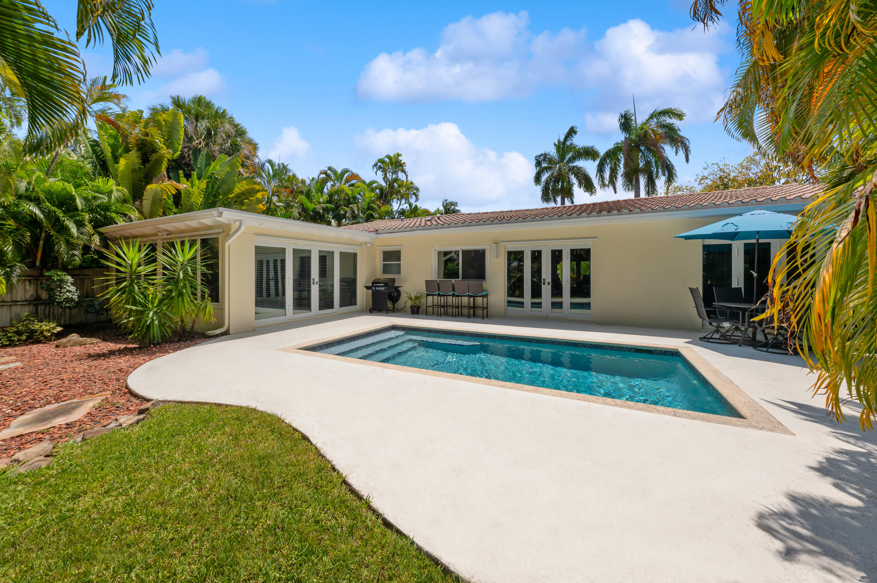 HYPOLUXO ISLAND ADD - Residential Lease