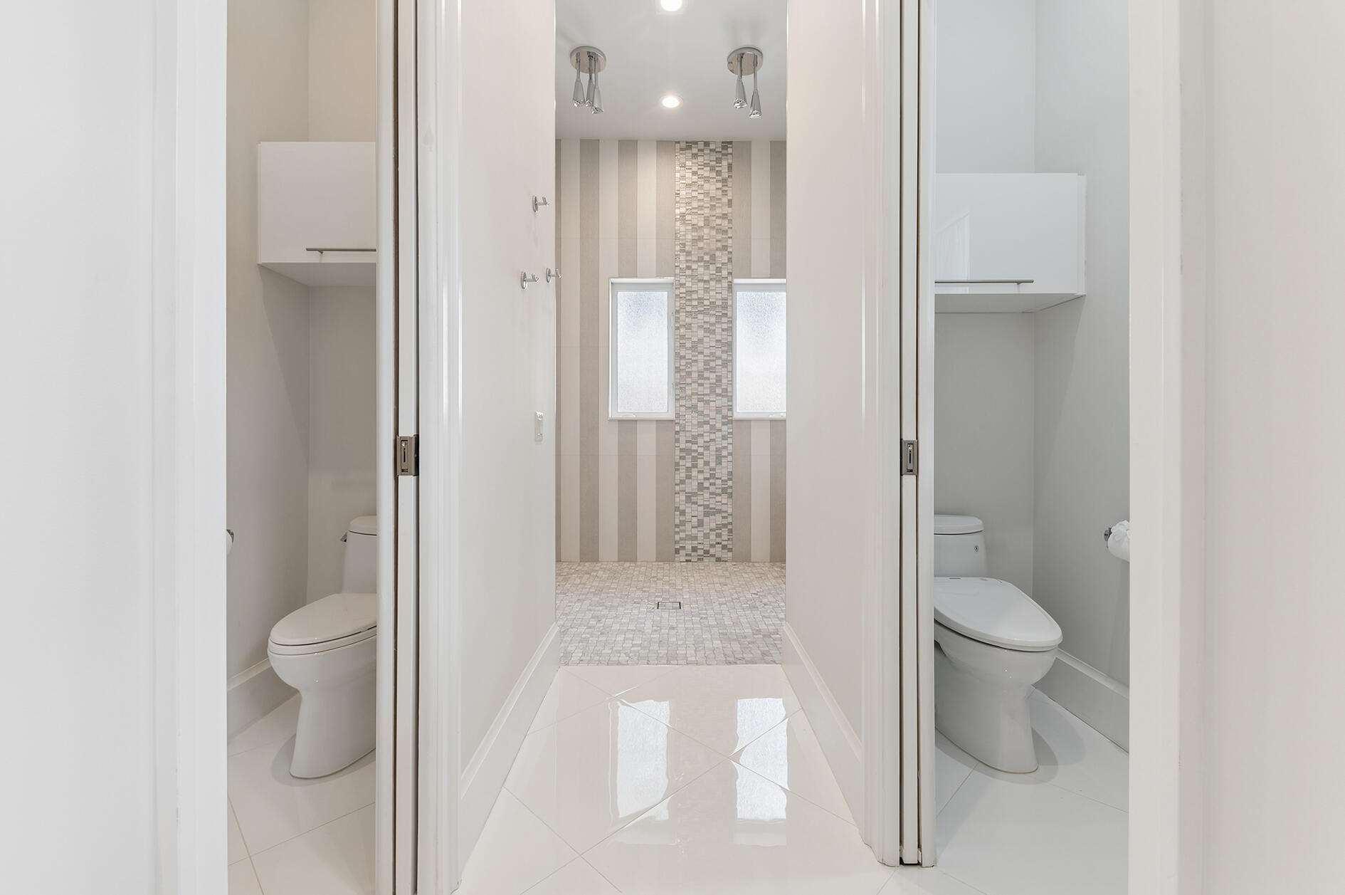 DELRAY DUNES FIRST SEC - Residential
