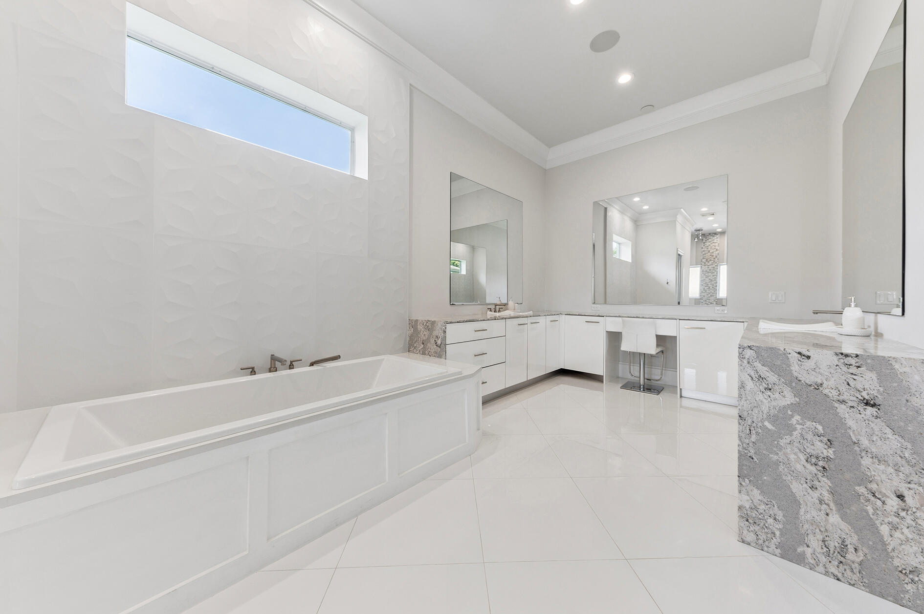 DELRAY DUNES FIRST SEC - Residential