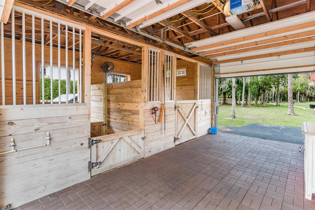 PADDOCK PARK 2 OF WELLINGTON - Residential