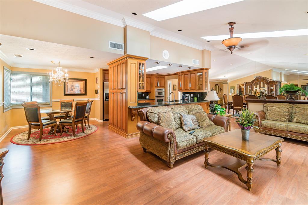 PADDOCK PARK 2 OF WELLINGTON - Residential