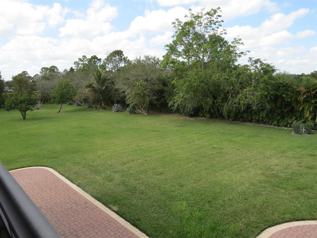 PADDOCK PARK 2 OF WELLINGTON - Residential