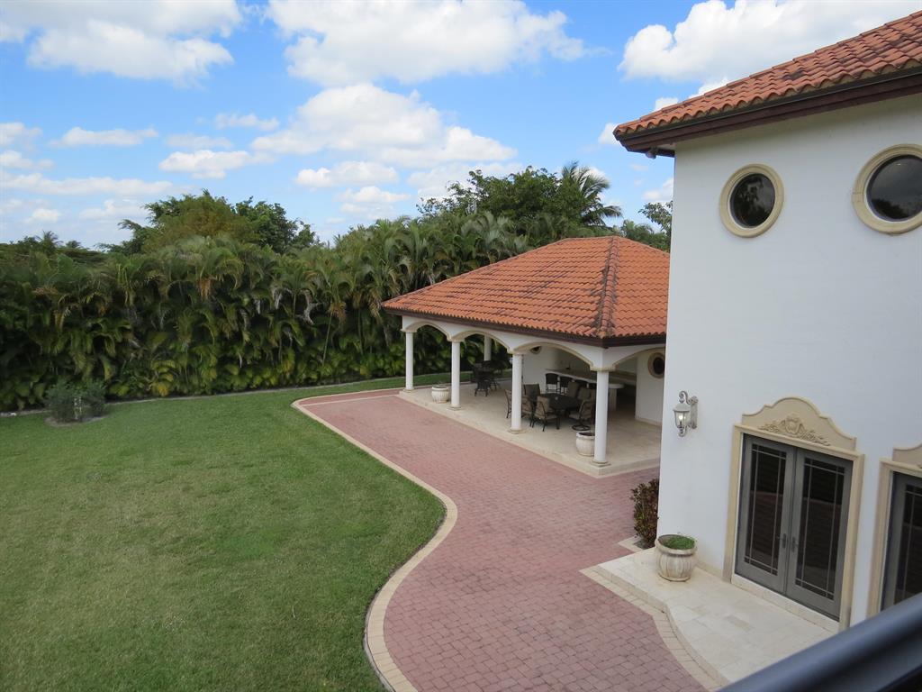 PADDOCK PARK 2 OF WELLINGTON - Residential