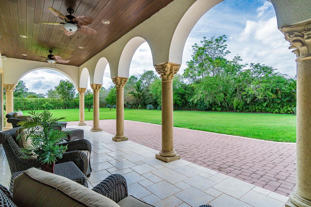 PADDOCK PARK 2 OF WELLINGTON - Residential