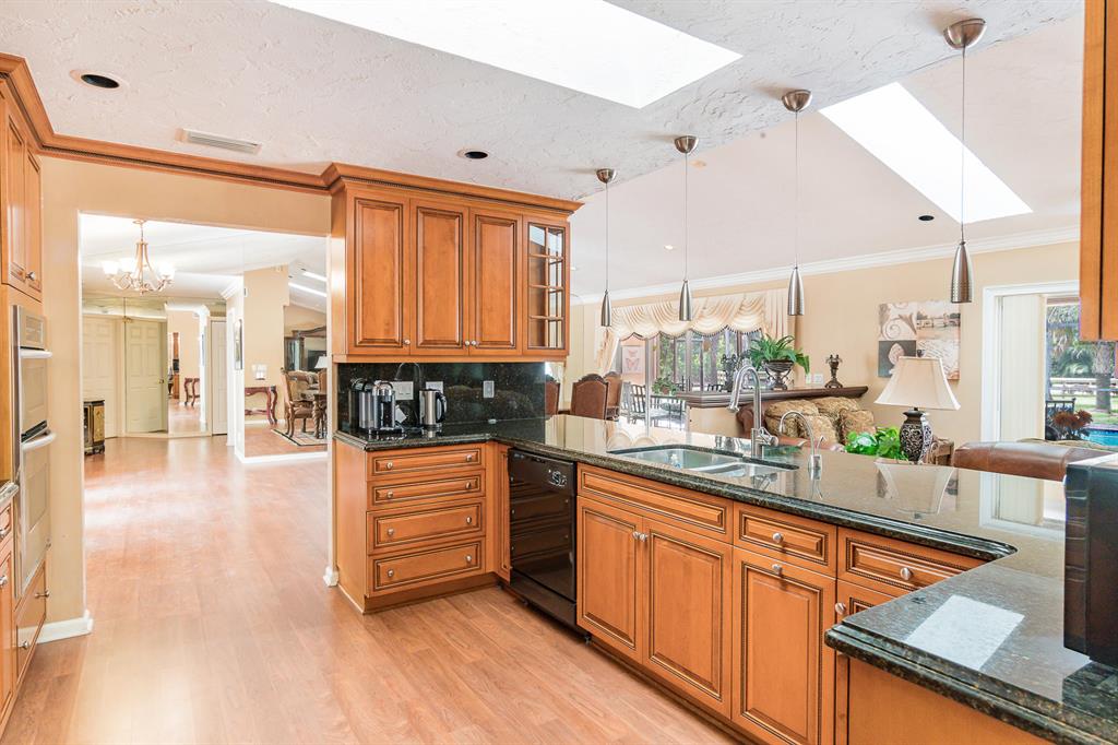 PADDOCK PARK 2 OF WELLINGTON - Residential