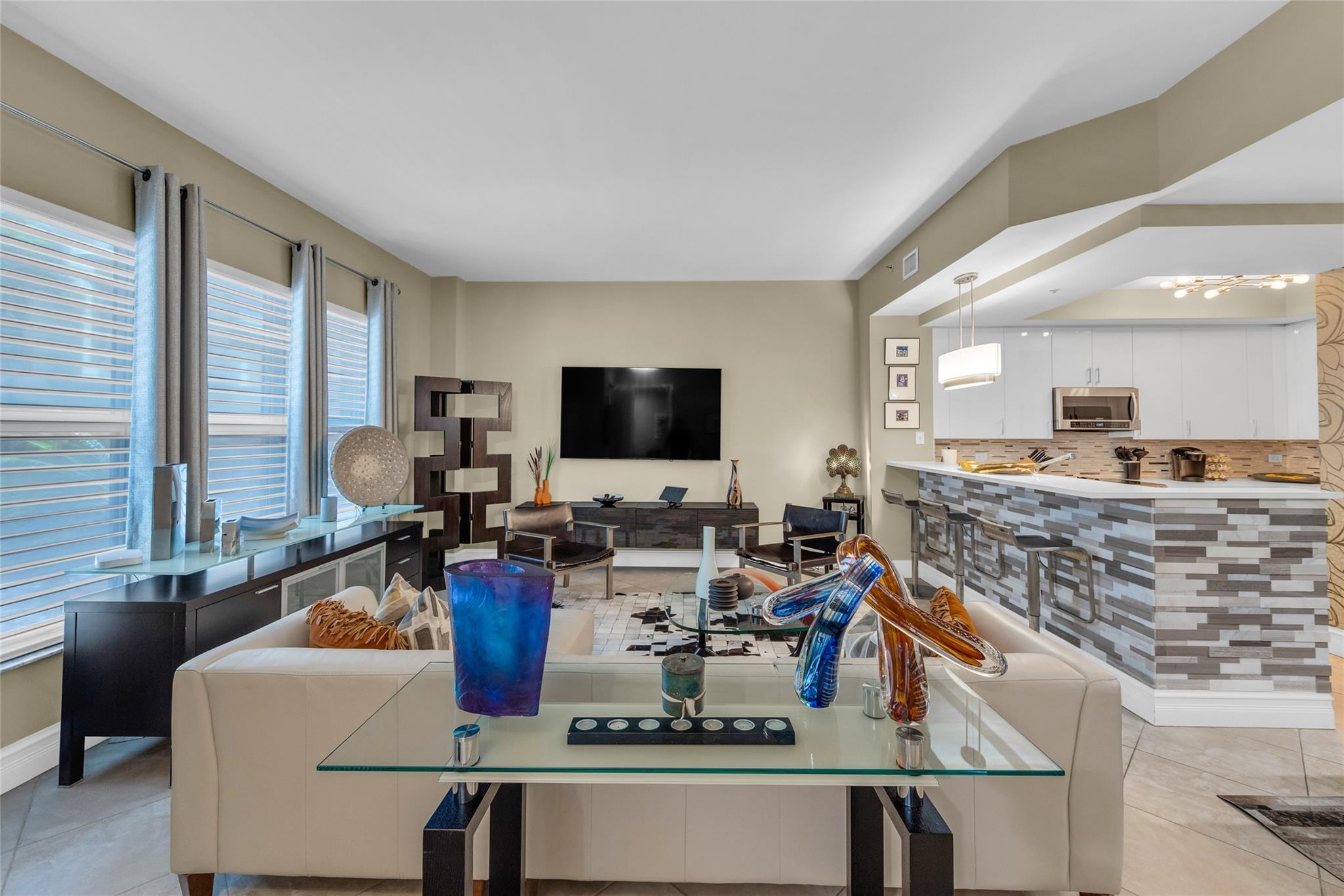 2601 NE 14th Ave 112