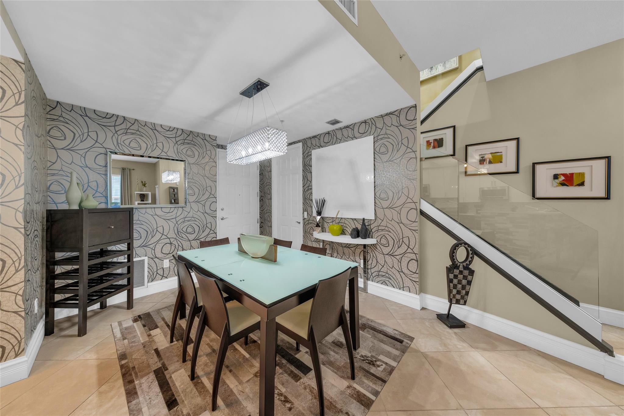 2601 NE 14th Ave 112