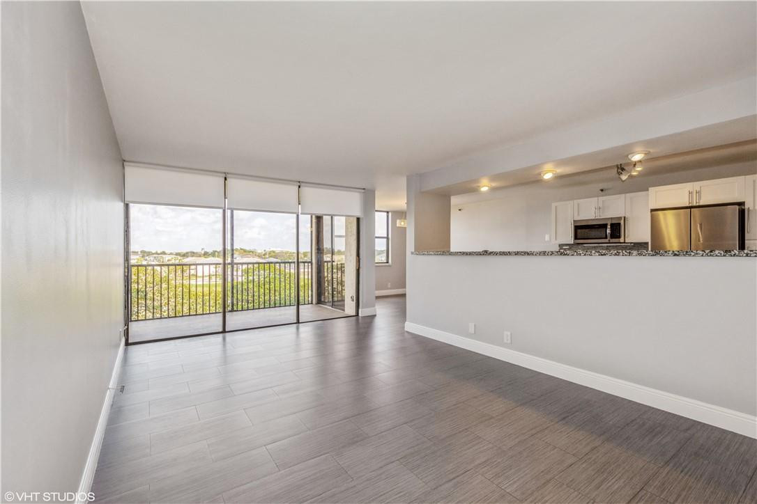 Lake Emerald Condominiums - Residential