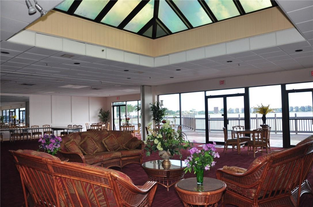 Lake Emerald Condominiums - Residential