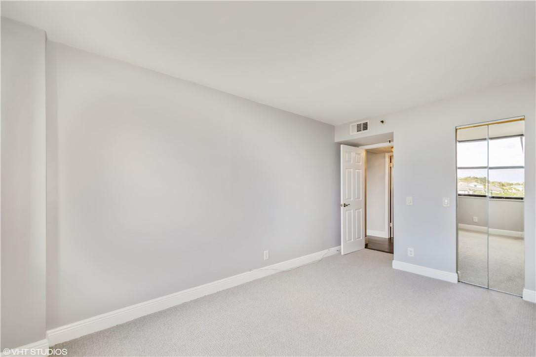 Lake Emerald Condominiums - Residential