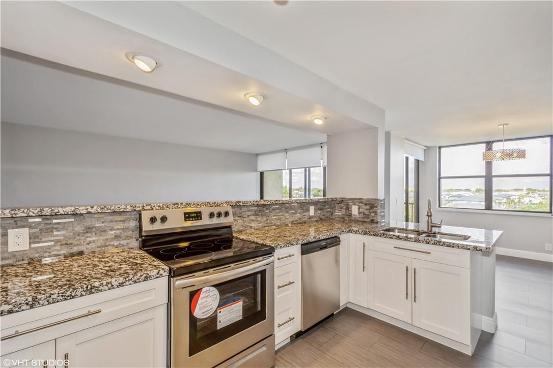 Lake Emerald Condominiums - Residential