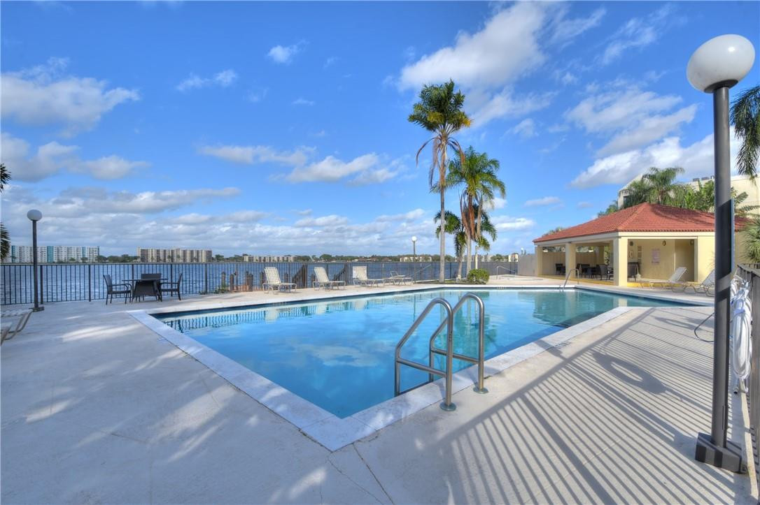 Lake Emerald Condominiums - Residential