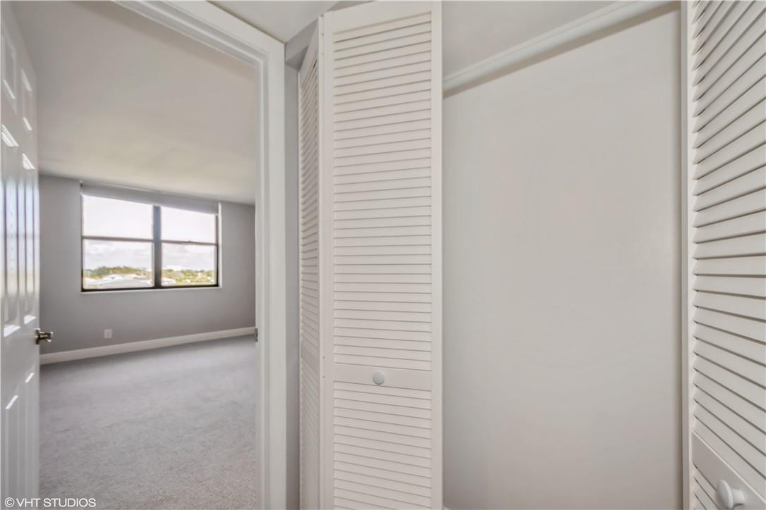 Lake Emerald Condominiums - Residential