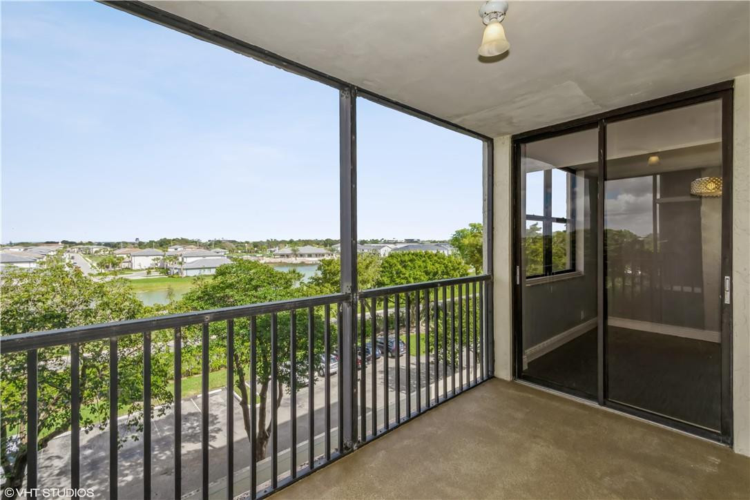 Lake Emerald Condominiums - Residential