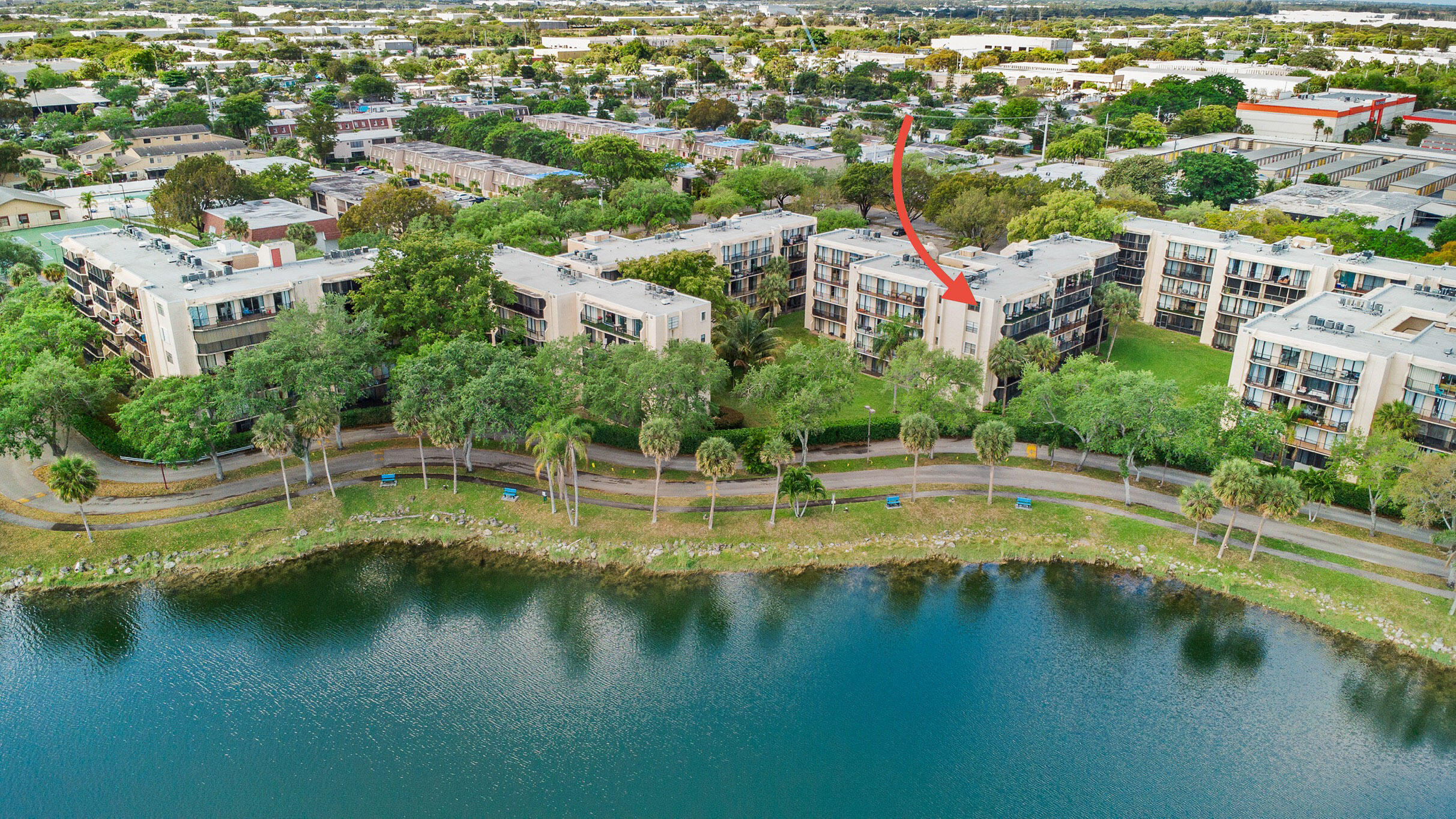 BLUE LAKE APTS CONDO - Residential