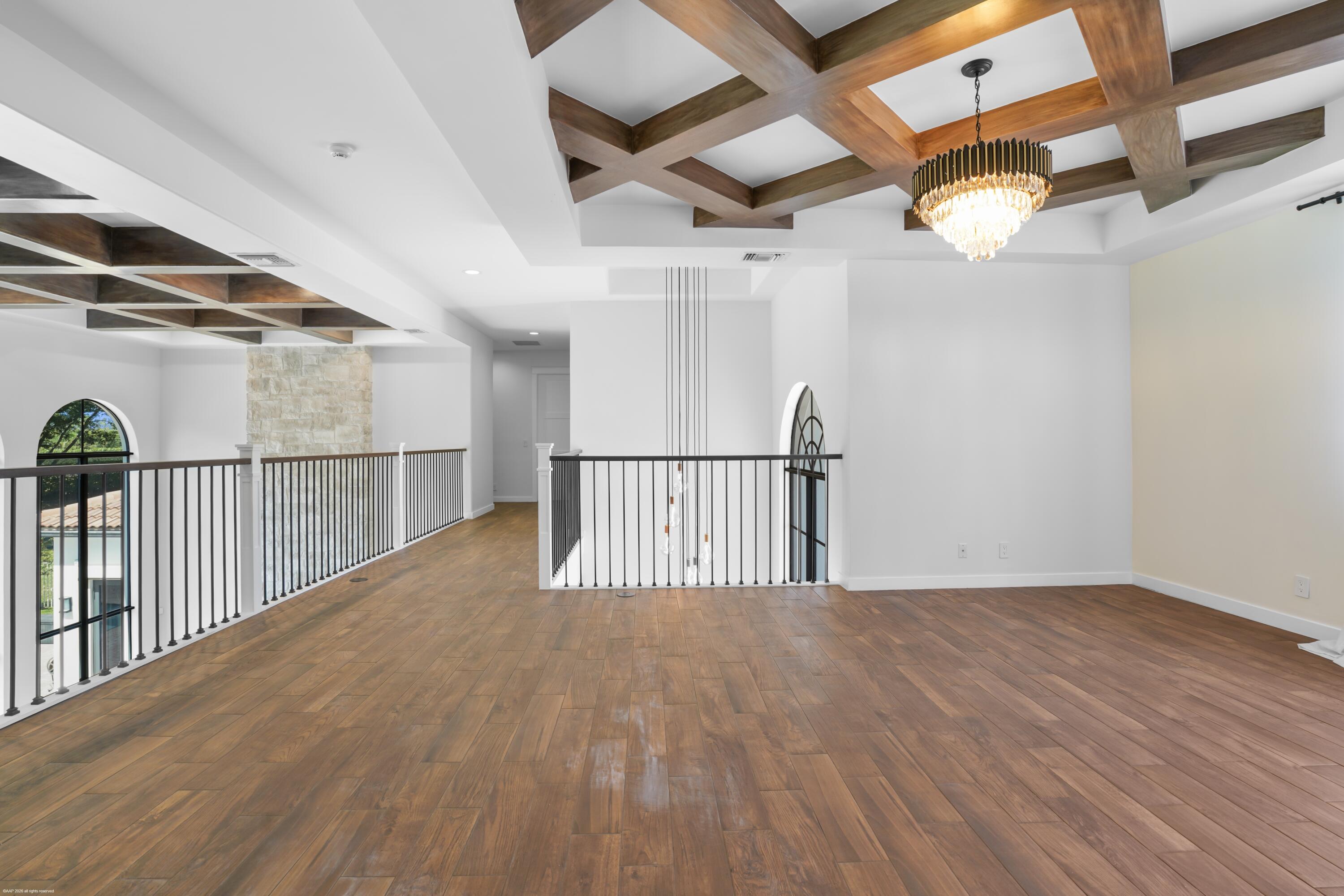 EQUESTRIAN CLUB - Residential