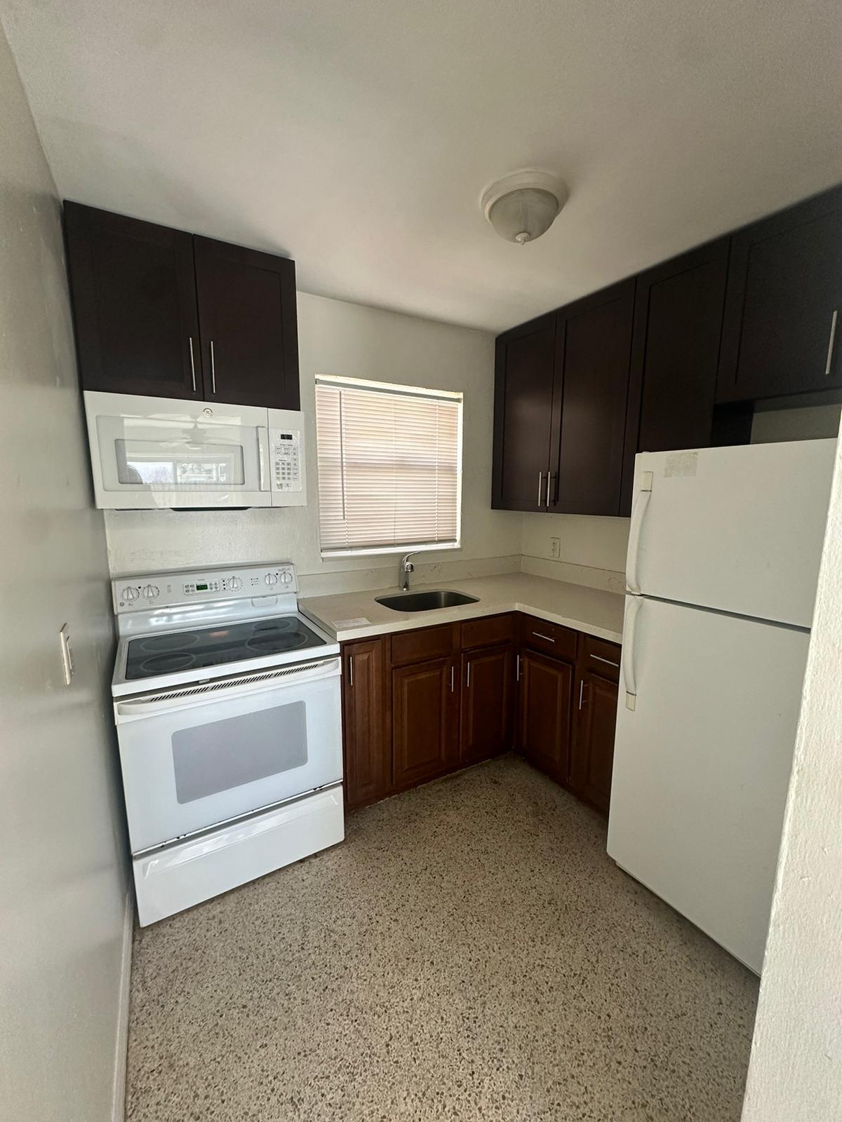 COLONIAL ESTS - Residential Income