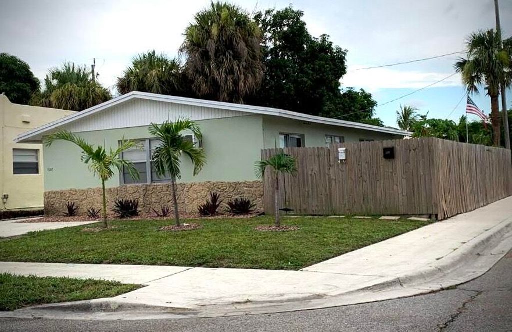 Photo of 528530 Mayflower Road #528-530, West Palm Beach, FL 33405 (MLS # R11164928)