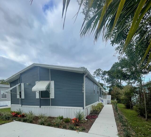Nice large 3 bedroom, 2 bath open floor plan manufactured home with doublewide driveway to accommodate up to 4 cars. WASHER & DRYER INSIDE UNIT WITH EXTRA REFIGERATOR. Close to shopping and hospital. ALL AGES WELCOME. Requirements: first & security; 680 credit score; income verification & credit checkApplication is https://apply.link/3NVcQ1h