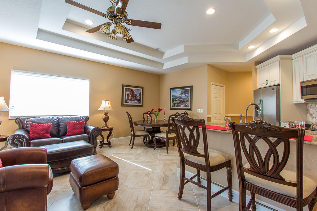 CASTLE PINES CONDOMINIUM - Residential Lease