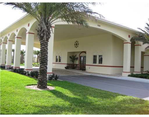 CASTLE PINES CONDOMINIUM - Residential Lease