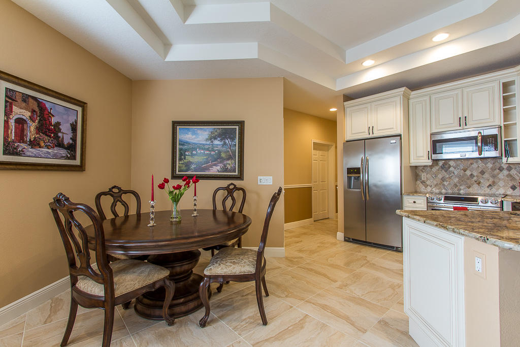 CASTLE PINES CONDOMINIUM - Residential Lease