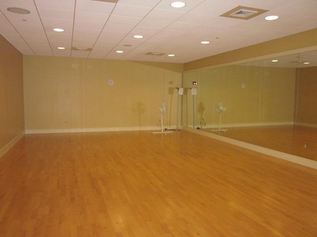 CASTLE PINES CONDOMINIUM - Residential Lease